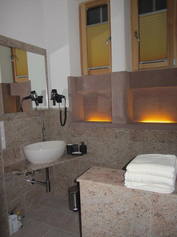 Exklusive Gaestezimmer Landau Ландау Номер фото
